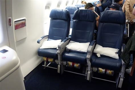 delta 777-200|Flight Review: Delta (777.